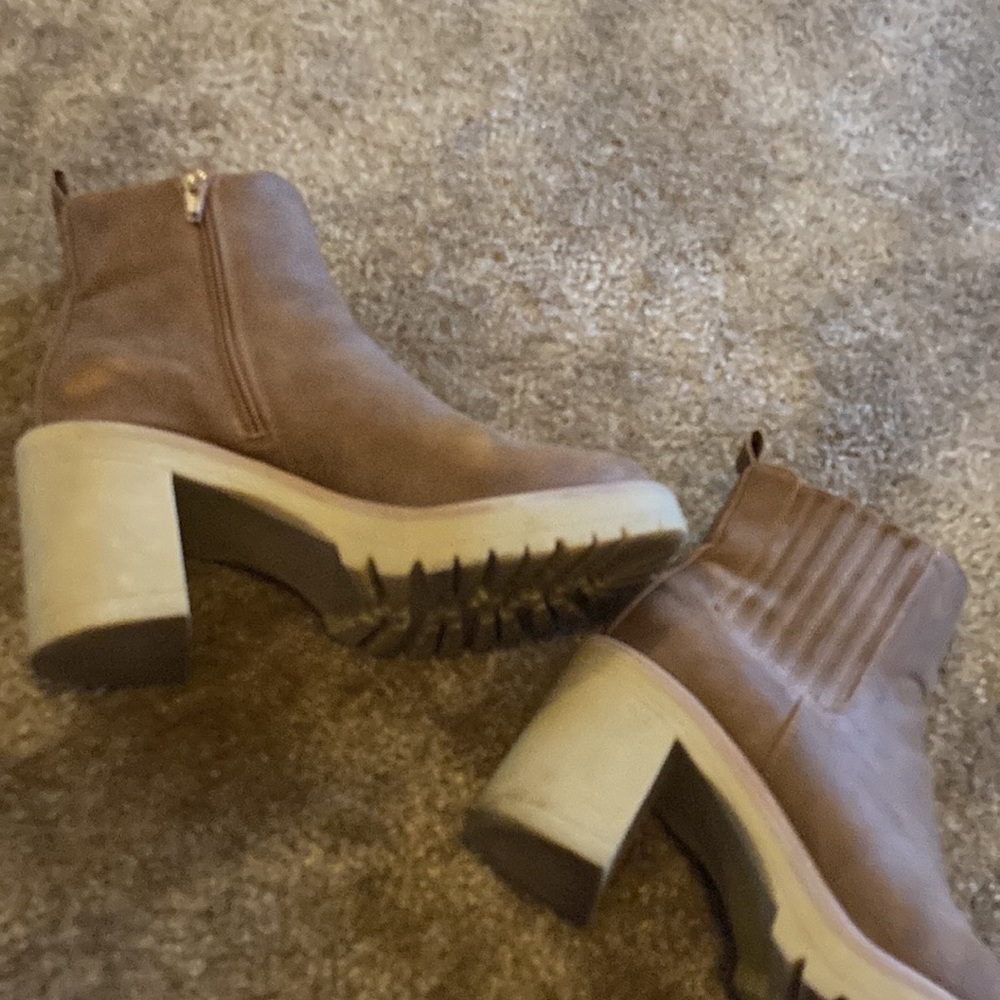Jade booties - Picture 4 of 9